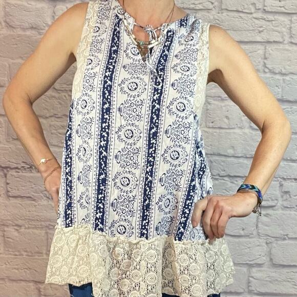 Umgee boho lace sleeveless tunic blouse - Picture 1 of 7